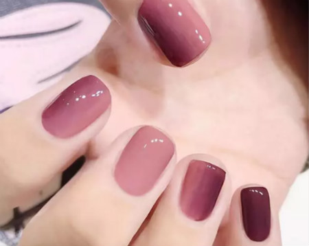 奔赴跨年趴，你需要TOK美甲來(lái)?yè)螆?chǎng)面