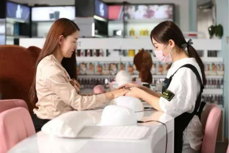 開一家人人都愛逛的唯11美妝店，只要4招全搞定！
