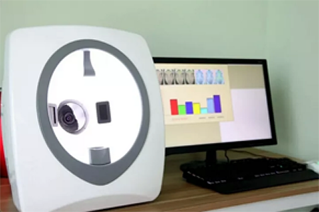 美的人都在用私人定制護(hù)膚品了，你還想著多吃水果就行？