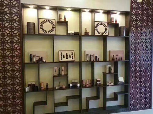 美容院產(chǎn)品展示區(qū)的設(shè)計
