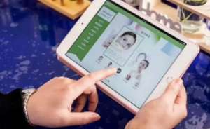 智能光電量膚定制護(hù)膚品，千人千方滿足你所有護(hù)膚需要