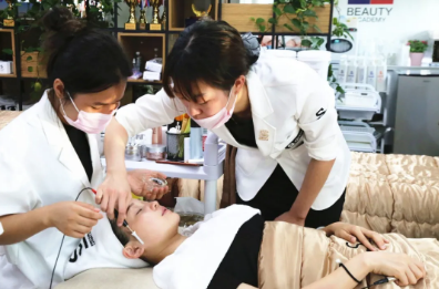 如何激勵美容院顧客多做項(xiàng)目常到店？