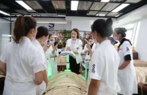專門針對美容院療程卡顧客怎么做？