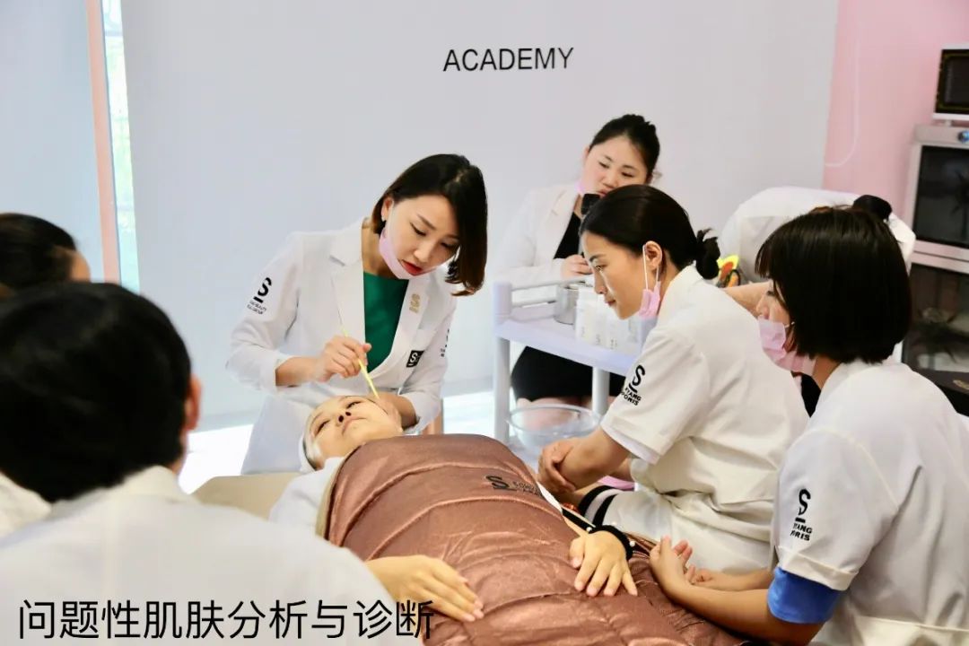 玩轉(zhuǎn)“她經(jīng)濟(jì)”！會(huì)提供情緒價(jià)值的美業(yè)店必暴富